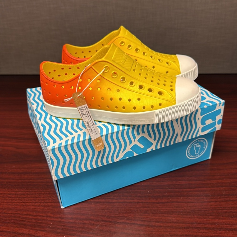 Native Jefferson Yellow/Shell White/Fire Ombre